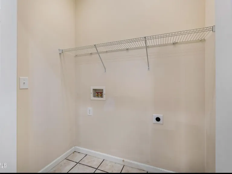 176 S Austin Springs Rd #9 — Photo 15