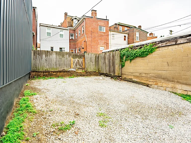 5255 Carnegie St — Photo 12