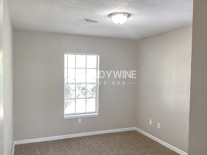 803 E Baker St — Photo 13