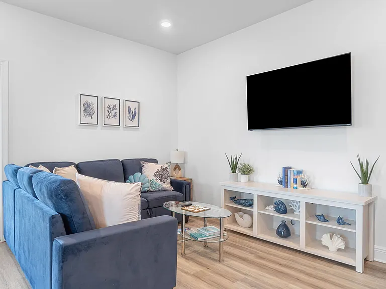 Palmeras Marinas Ln — Photo 10