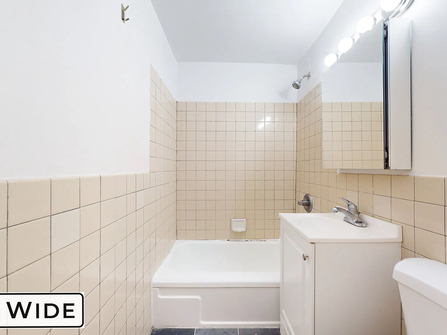 219 East 88th Street — Photo 4