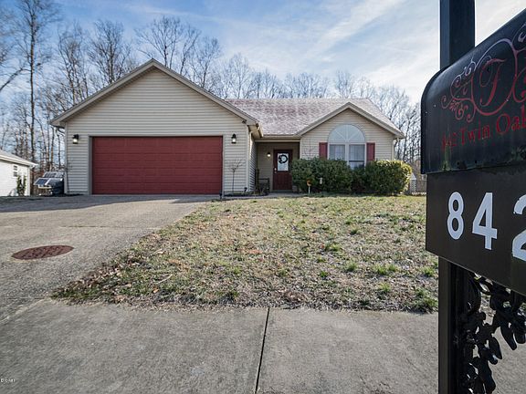 3rd image of 842 Twin Oaks Dr
