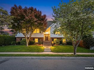 66 Roehrs Dr, Wallington, NJ 07057