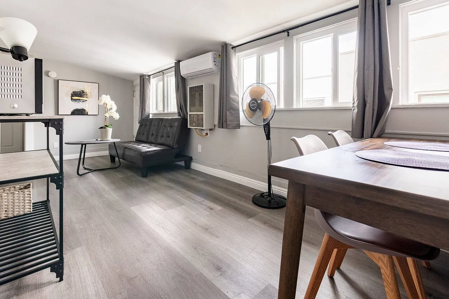 1 bed, 450 sqft, $2,950 — Photo 4