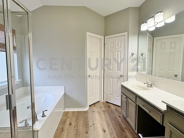 4228 Boulder Park Dr — Photo 10