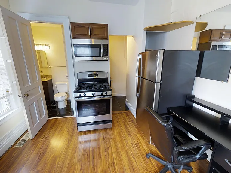 113 Comstock Ave — Photo 41
