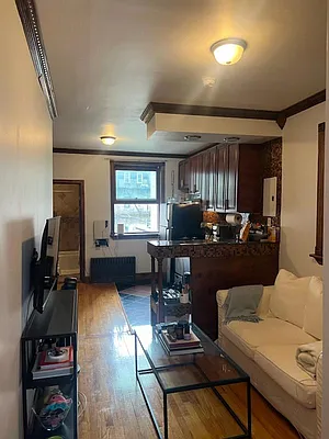 Rented by Apple Exclusive Realty Inc | media 9