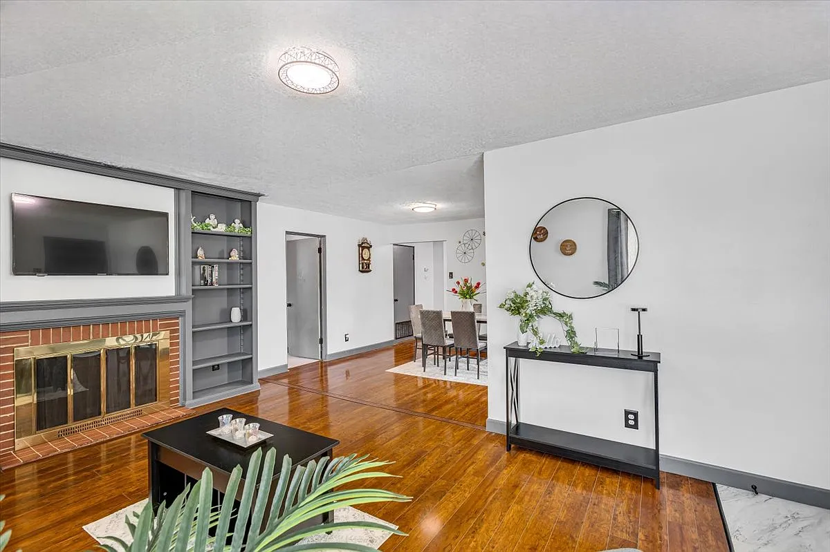Westbrooke Ln, Saint Louis — Photo 3