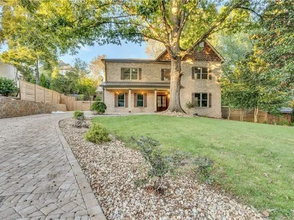 1660 Runnymeade Rd NE, Brookhaven, GA 30319