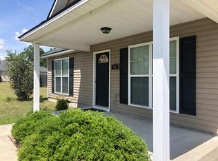54 Palmetto Pines Cir, Ray City, GA 31645