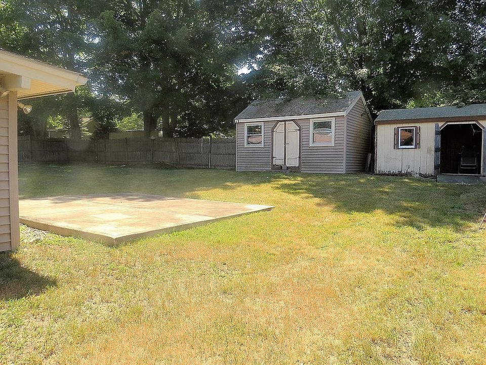 2nd image of 23 Scott Rd