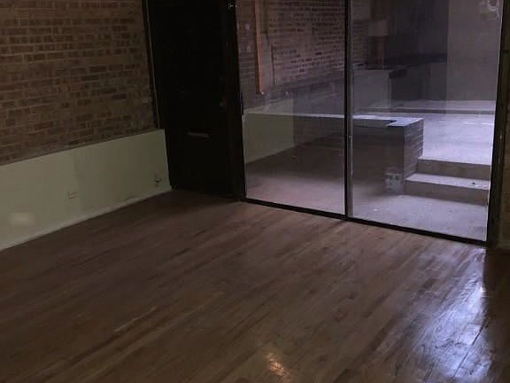 5th image of 1220 N La Salle Dr APT Garden