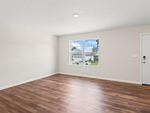 5th image of 208 River Heights Dr