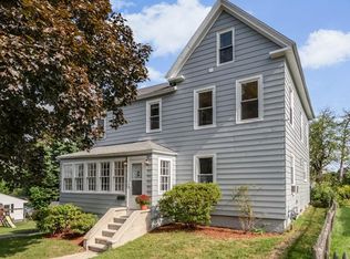 35 Winthrop St, Clinton, MA 01510