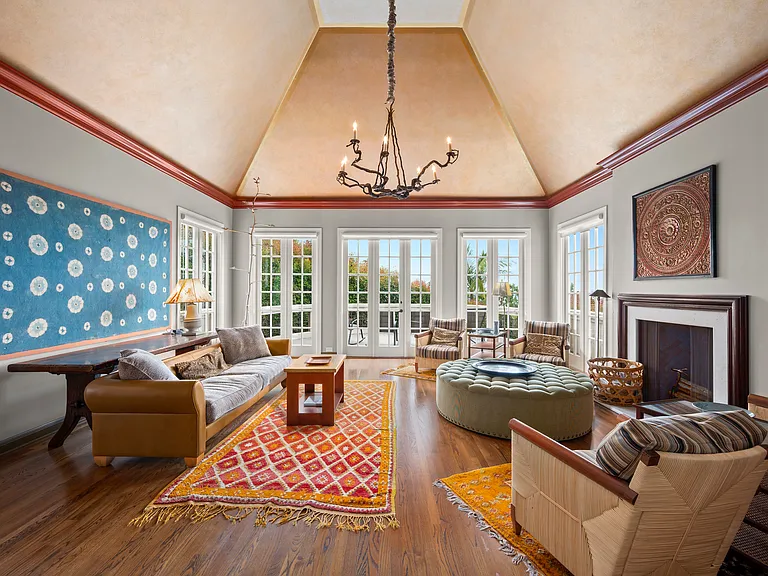 7612 Hillside Dr — Photo 9