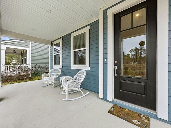 3rd image of 141 Redbud Ln