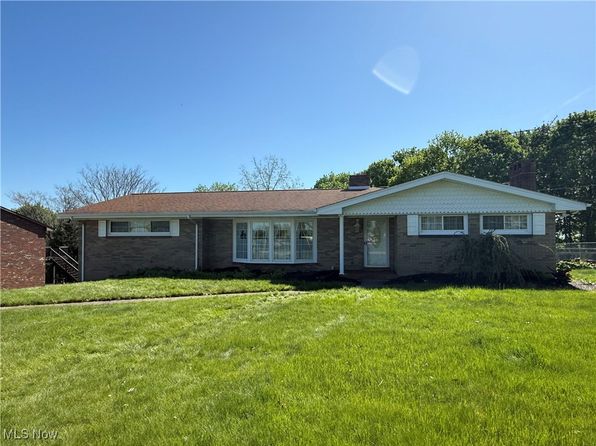 324 Lovers Ln, Steubenville, OH 43952