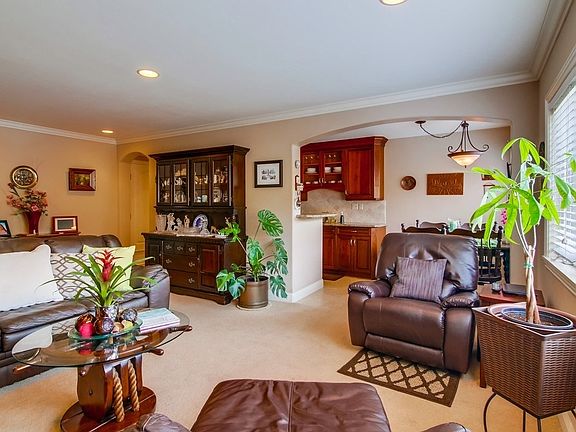 4th image of 7411 Herschel Ave Unit 2H