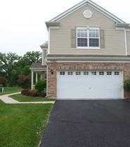 2562 Evergreen Cir, McHenry, IL, 60050