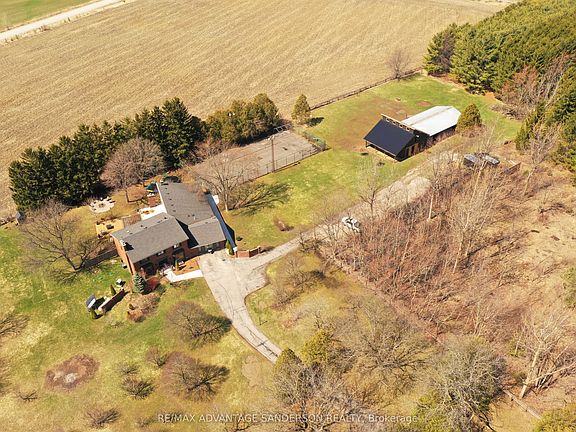 3rd image of 21727 Vanneck Rd