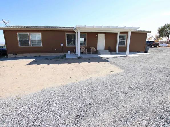 50 Locust Dr, Yerington, NV 89447