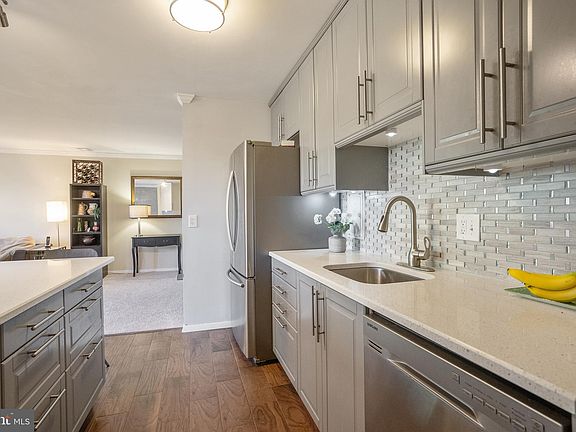5th image of 12203 Braxfield Ct #30