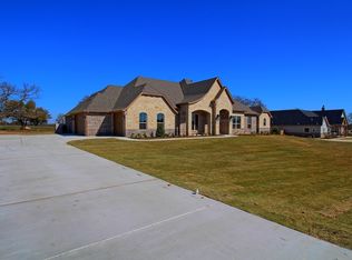 1156 Paradise Pkwy, Poolville, TX 76487