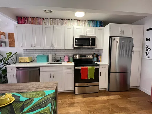 Rented by Rumah Realty Inc | media 10