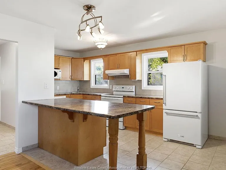 866 Francois Ct — Photo 10