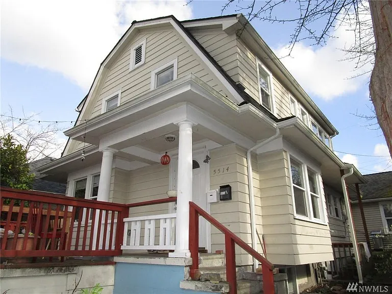 5514 11th Ave NE — Photo 1