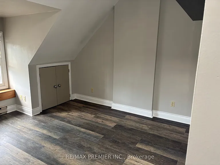 196 Carlton St #3 — Photo 3