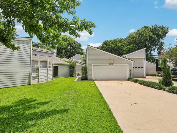 1109 Winding Way Dr, Friendswood, TX 77546