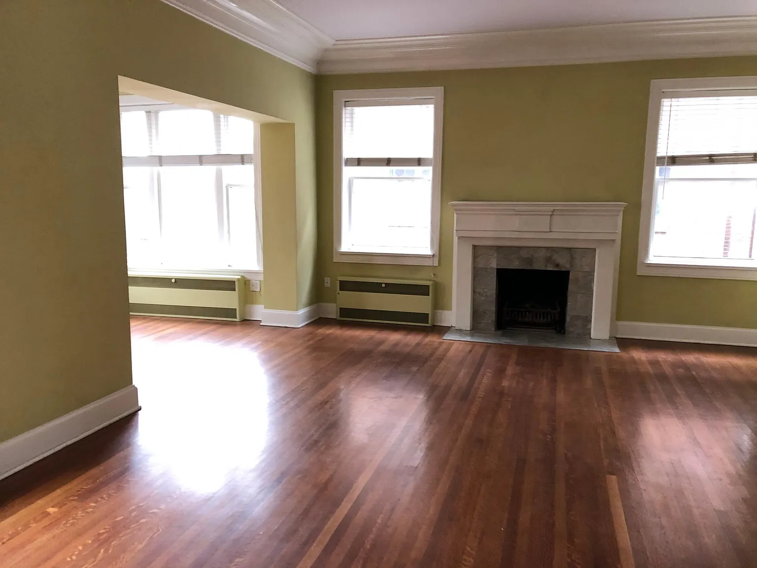 161 E 2nd Ave — Photo 1