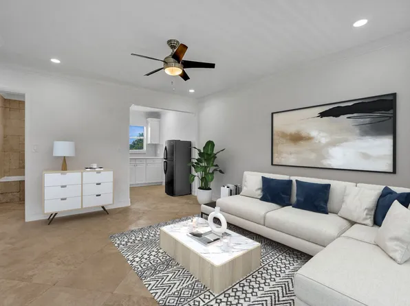 17 NE 2nd Avenue #206, Dania Beach, FL 33004
