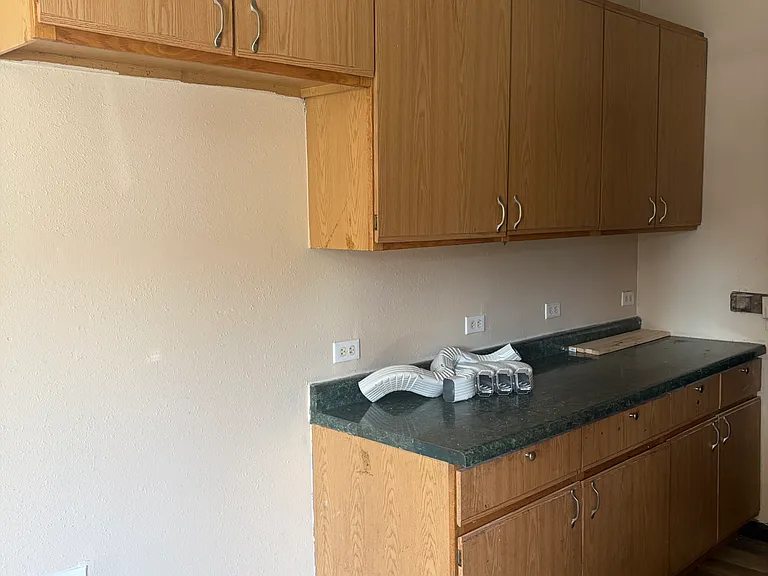 5653 Walter Ave #1 — Photo 11