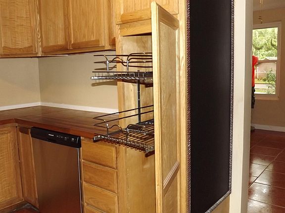 5th image of 7119 Oakwood Dr