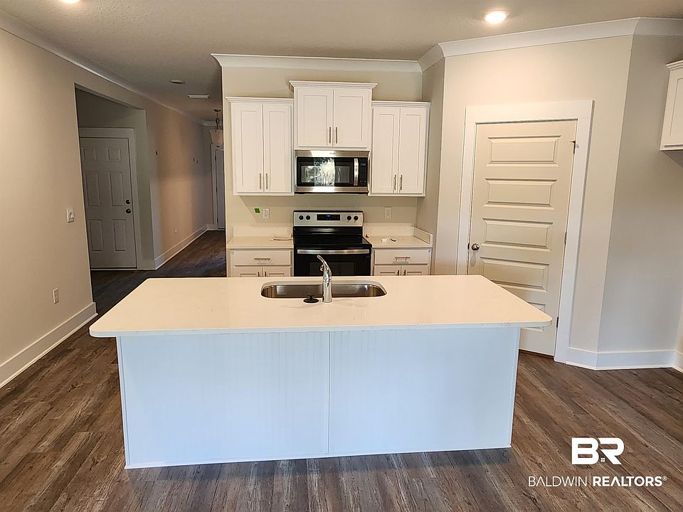 2nd image of 572 Overland Dr