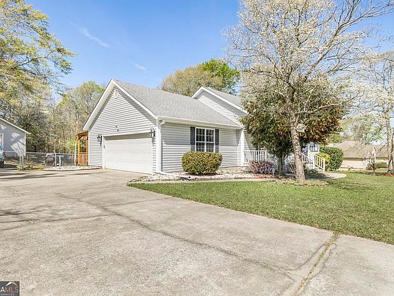 2nd image of 181 Timber Ridge Dr