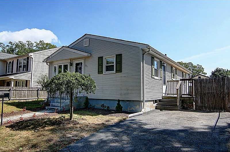 1st image of 37 Warwick St