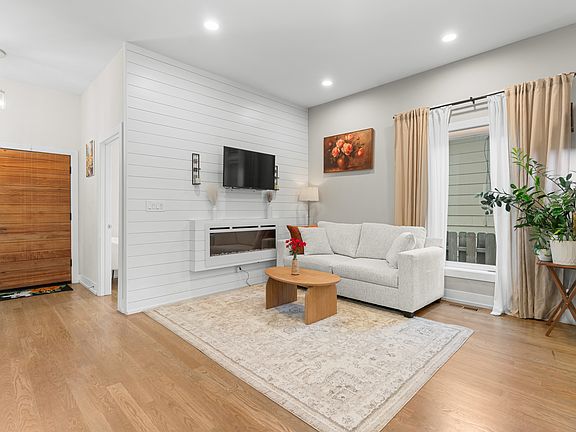 5th image of 5047 W Winnemac Ave