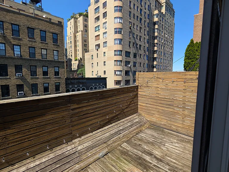 343 W 87th St #10 — Photo 7