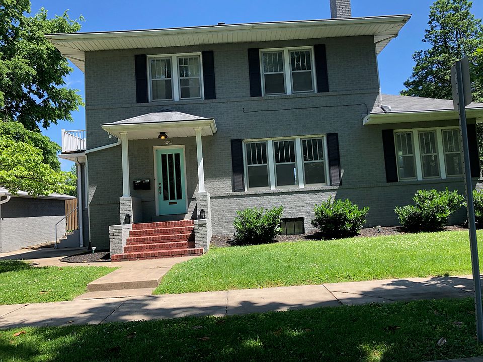 1st image of 1202 Hillcrest Dr #B