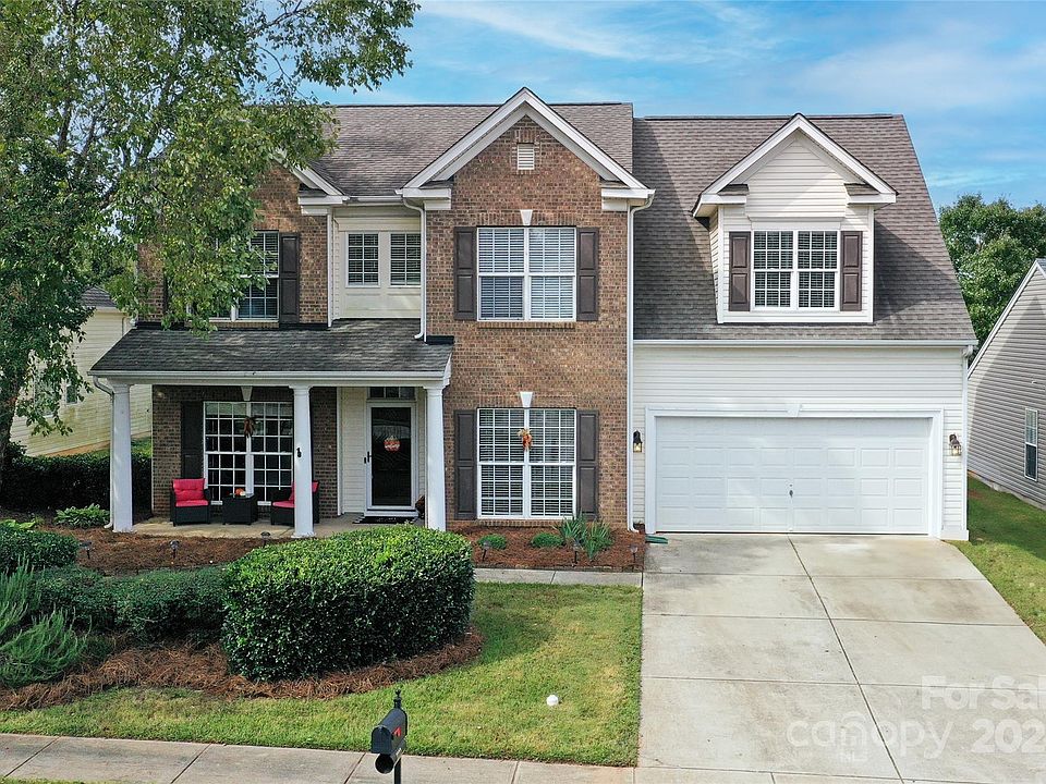1st image of 8332 Chatsworth Dr