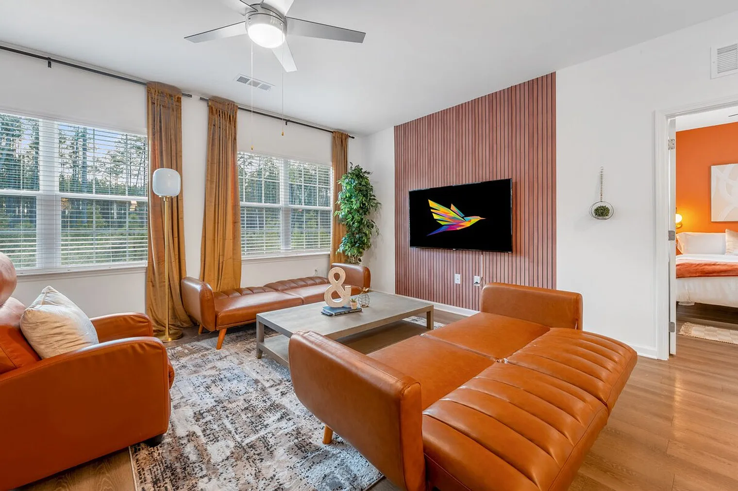 3 bed, 2.0 bath, $4,124 — Photo 4