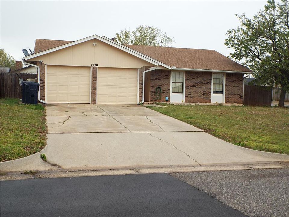 1st image of 1220 Edinburg Dr