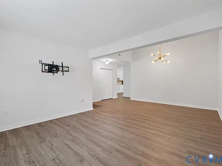 7905 Tamarind Dr — Photo 4