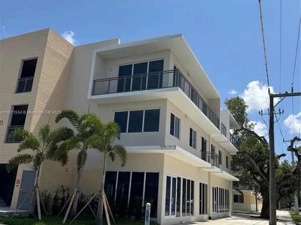 1010 SW 69th Ave #212, Miami, FL 33144