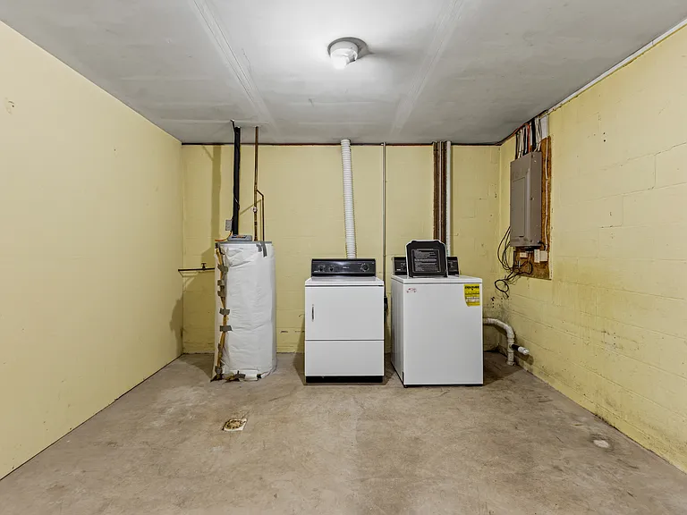 630 Galen Dr — Photo 32