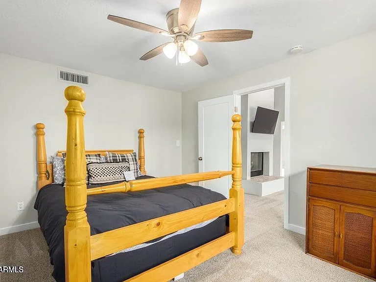 956 Castillo Dr E — Photo 25