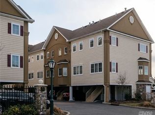 330 Maple Ave APT 8, Westbury, NY
